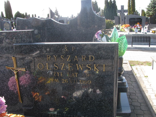 Ryszard OLSZEWSKI 1950 Łomża - Grobonet - Wyszukiwarka osób pochowanych