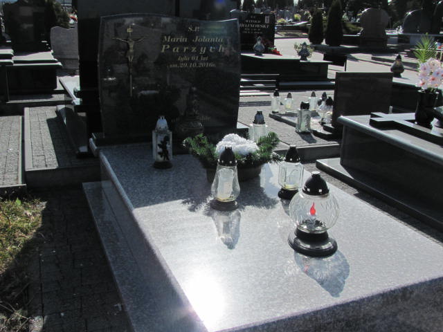 Grób MARIA PARZYCH