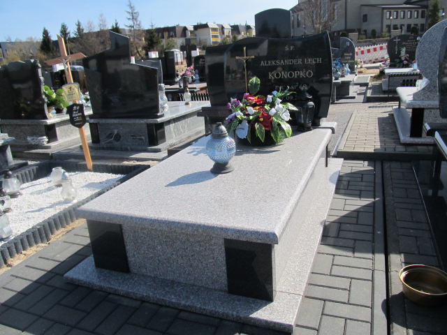 Grób ALEKSANDER KONOPKO