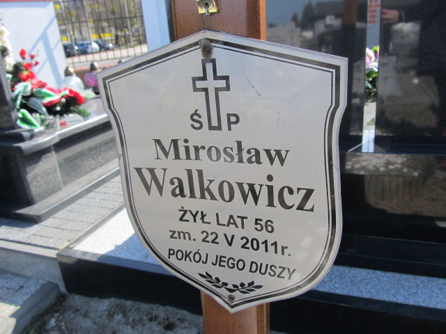 Mirosław WALKOWICZ 1955 Łomża - Grobonet - Wyszukiwarka osób pochowanych