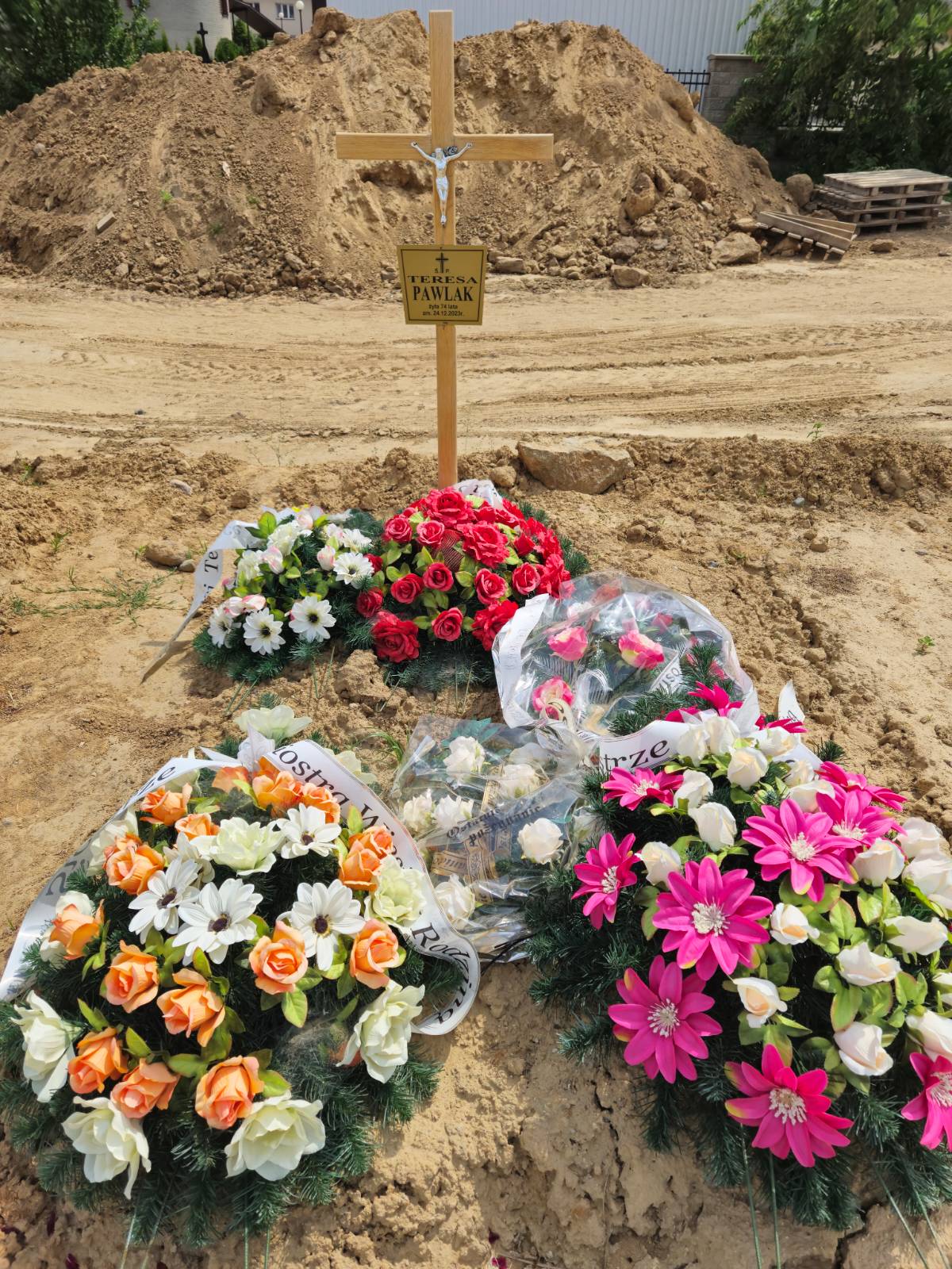 Grób TERESA PAWLAK
