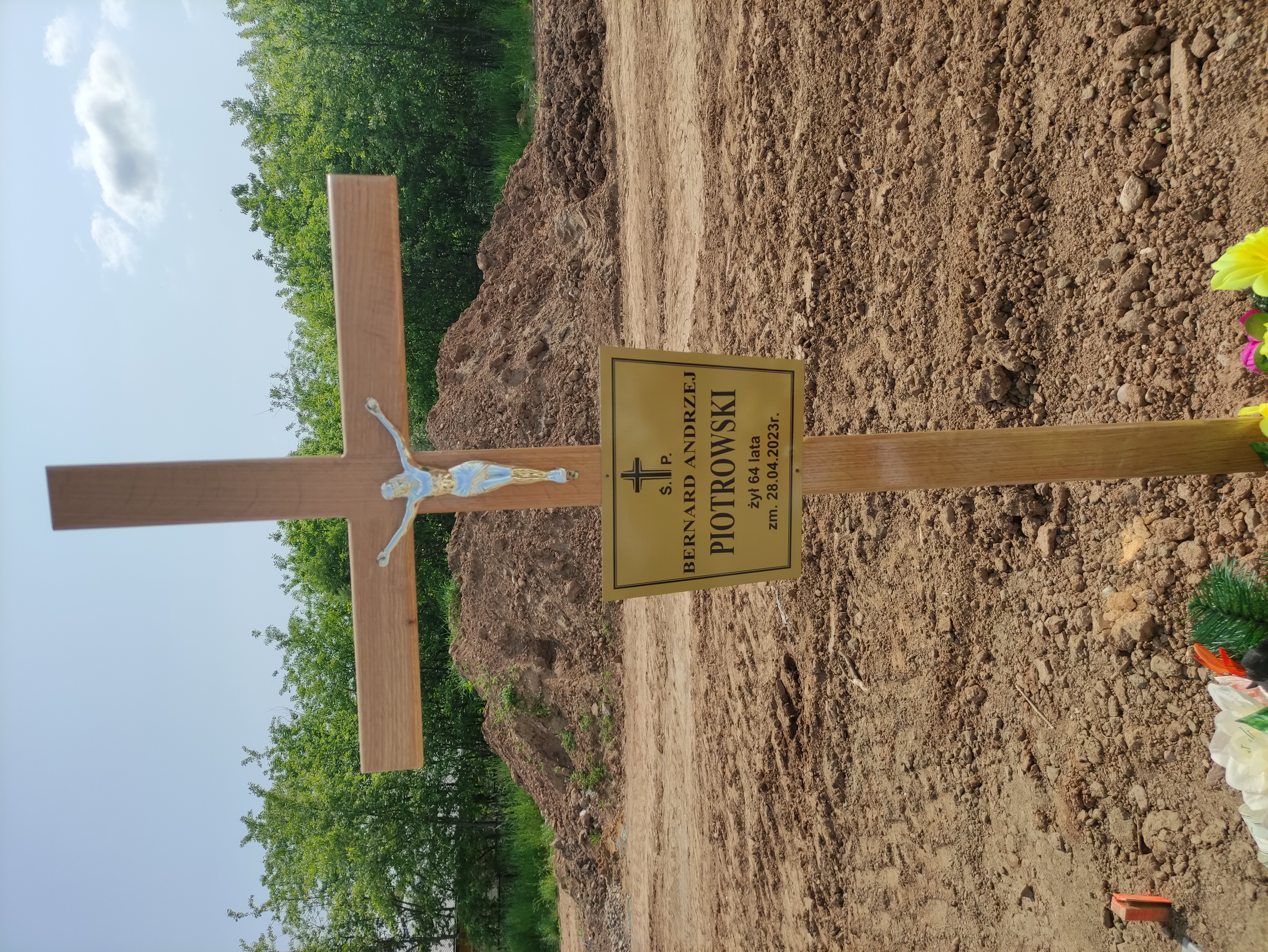 BERNARD ANDRZEJ PIOTROWSKI 1958 Łomża - Grobonet - Wyszukiwarka osób pochowanych