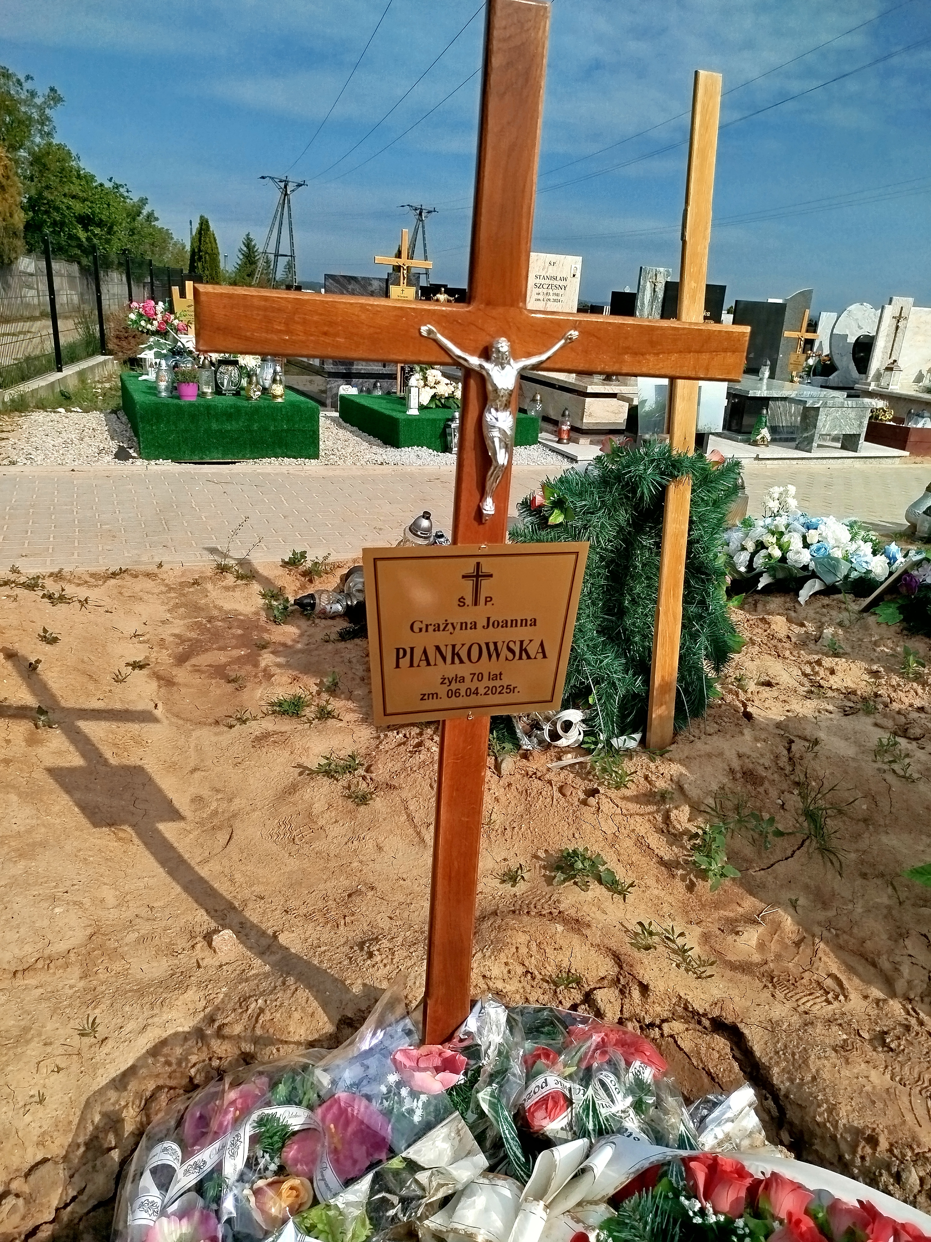 Grażyna PIANKOWSKA 1955 Łomża - Grobonet - Wyszukiwarka osób pochowanych