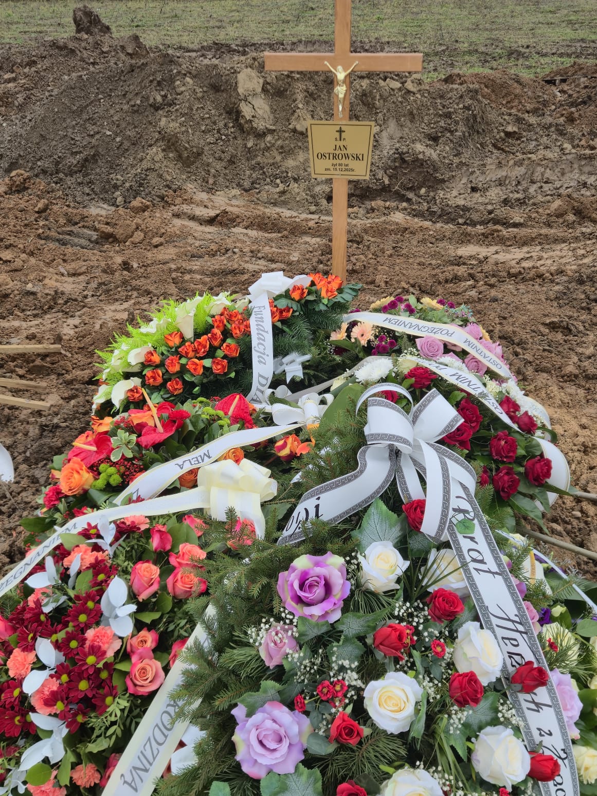 Grób JAN OSTROWSKI